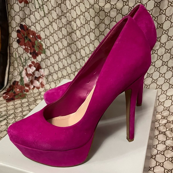 Jessica Simpson Platform Pumps - Picture 6 of 10
